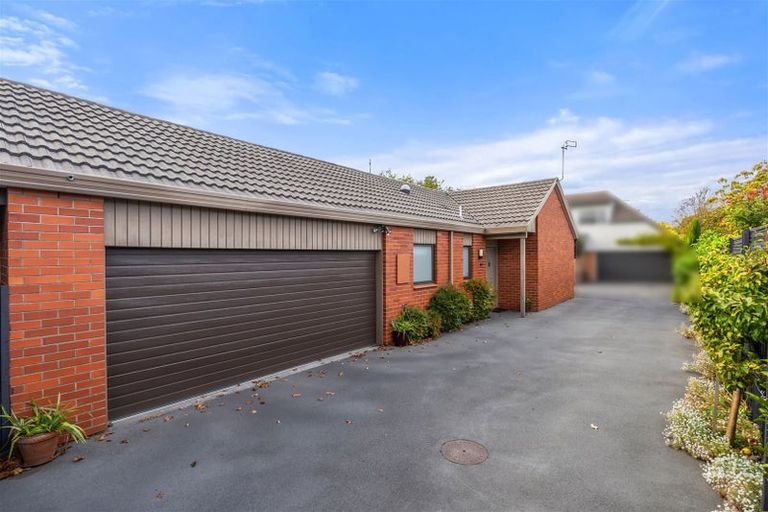 Photo of property in 1/114 Saint James Avenue, Papanui, Christchurch, 8053
