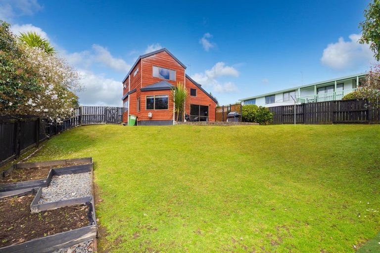 Photo of property in 18 Bartholomew Drive, Nawton, Hamilton, 3200