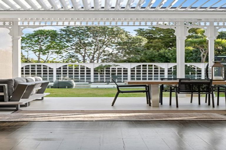 Photo of property in 38 Hamilton Road, Herne Bay, Auckland, 1011