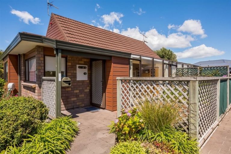 Photo of property in Jackson Mews, 23/18 King Street, Petone, Lower Hutt, 5012