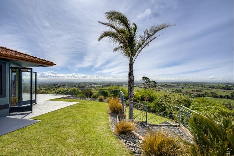 Photo of property in 48 Mclean Road, Havelock North, 4294