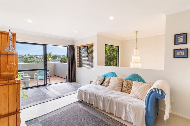 Photo of property in 1a Simmental Crescent, Somerville, Auckland, 2014