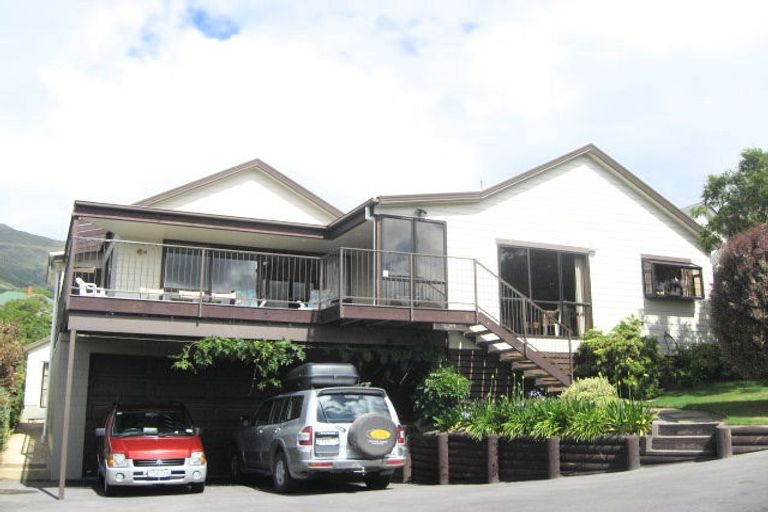 Photo of property in 5 Pompeys Place, Akaroa, 7520