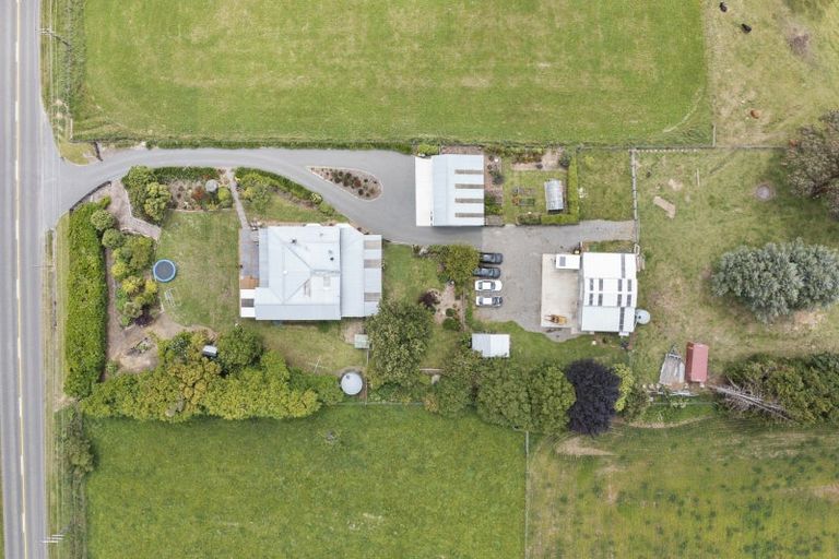 Photo of property in 2778 Kimbolton Road, Kimbolton, Feilding, 4777