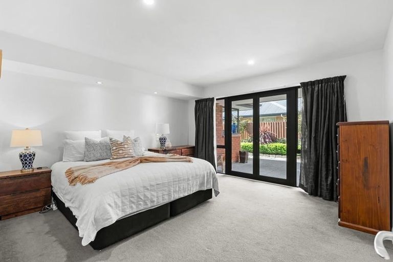 Photo of property in 2 Burbank Drive, Aidanfield, Christchurch, 8025