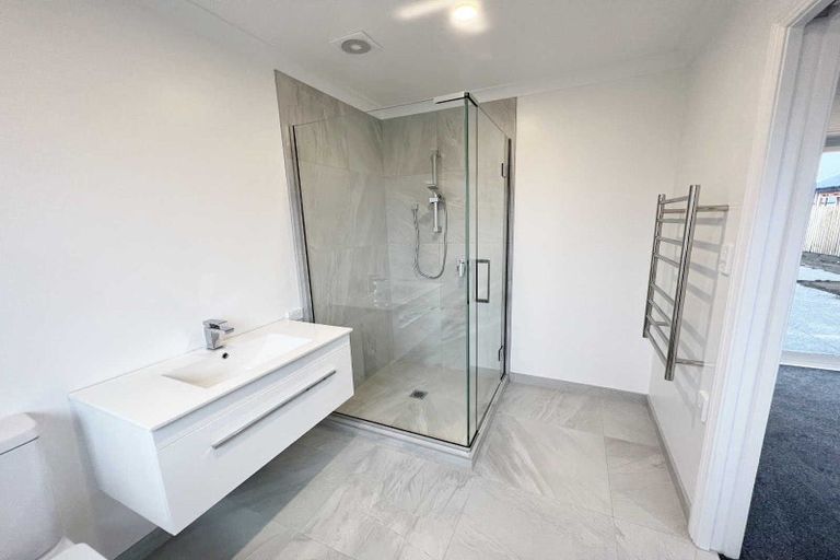 Photo of property in 51 Mcquillan Avenue, Woodend, 7610