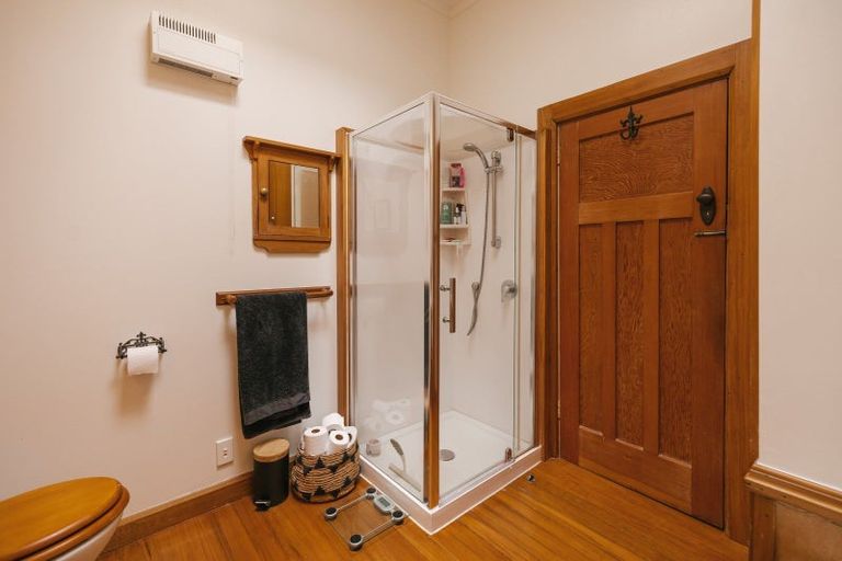 Photo of property in 168 College Street, Awapuni, Palmerston North, 4412