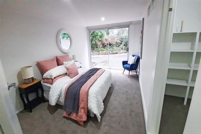 Photo of property in 1/226 Forrest Hill Road, Forrest Hill, Auckland, 0620