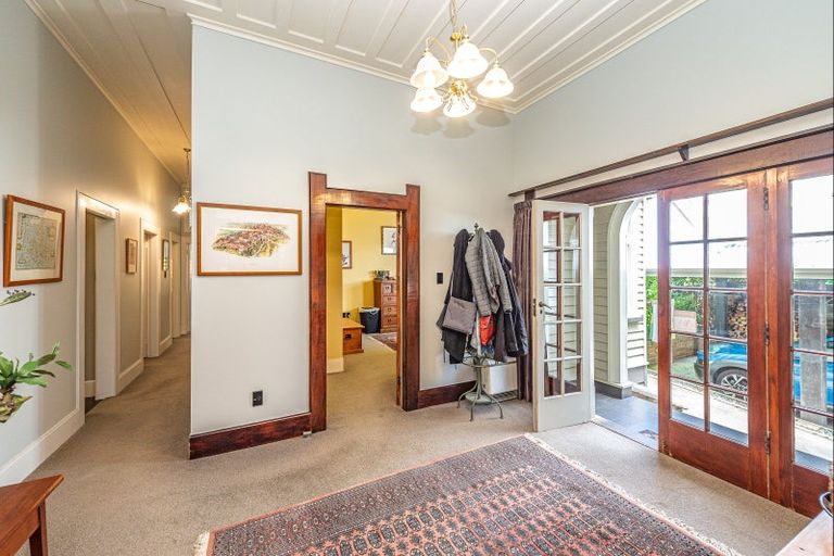 Photo of property in 29 Mount View Road, Bastia Hill, Whanganui, 4500