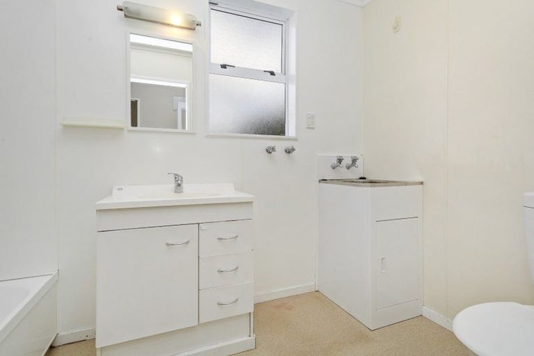 Photo of property in 24 Vancouver Street, Kingston, Wellington, 6021