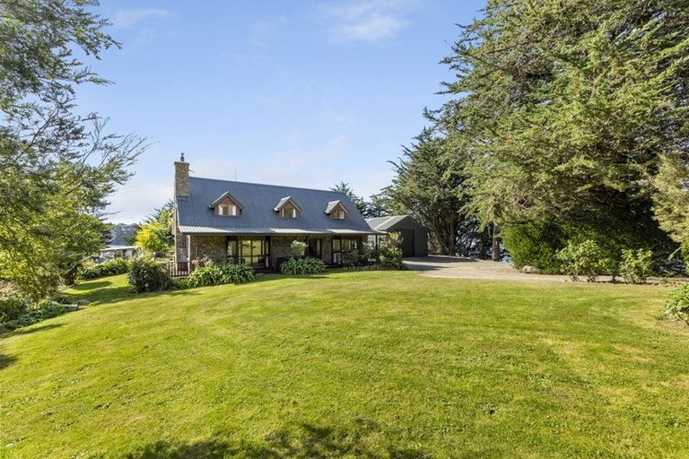 Photo of property in 20 Clyde Street, Roseneath, Port Chalmers, 9023