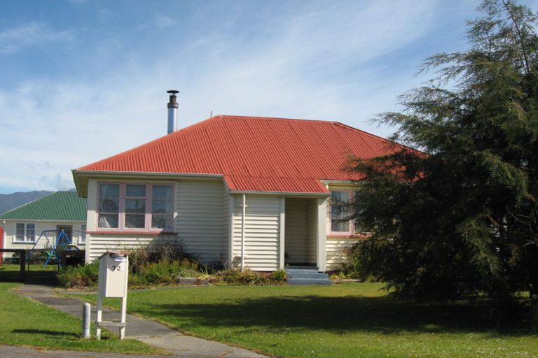 Photo of property in 72 Rintoul Street, Westport, 7825