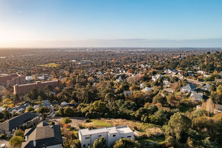 Photo of property in 7 Sasaram Lane, Cashmere, Christchurch, 8022