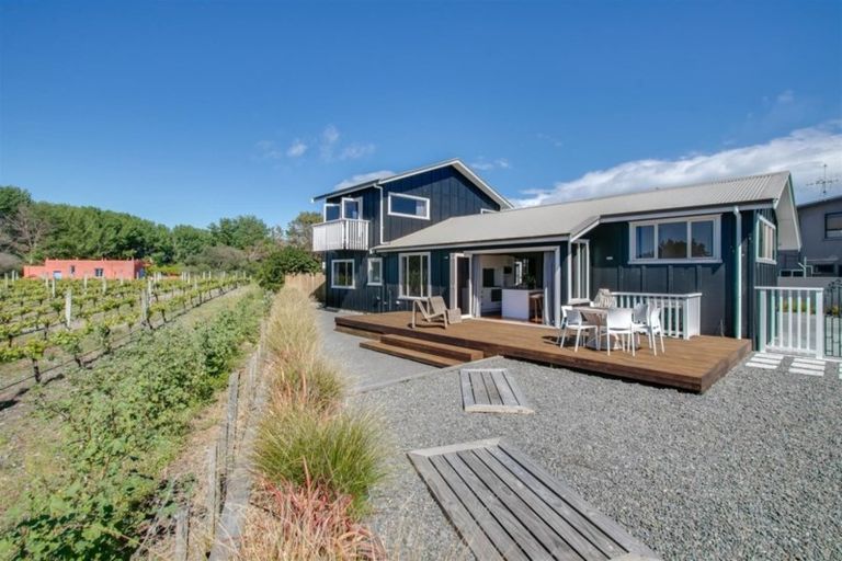 Photo of property in 20 Clifton Road, Haumoana, 4102