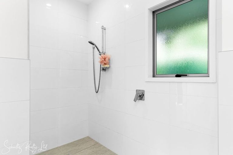 Photo of property in 12 Cliff Street, Pahi, Paparoa, 0571