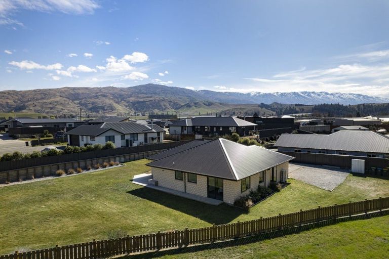 Photo of property in 35 Hosking Drive, Cromwell, 9310