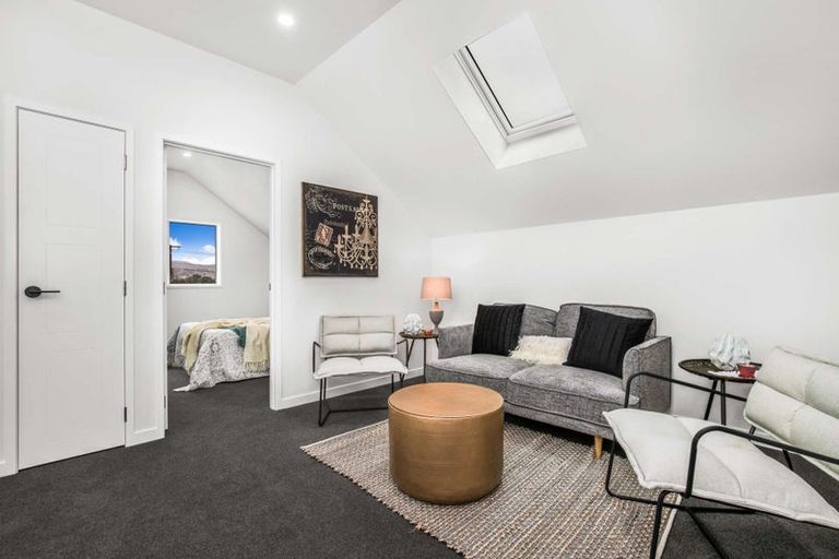 Photo of property in 39a Sutton Crescent, Papakura, 2110