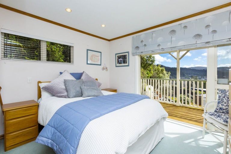 Photo of property in 6 Hobbit Lane, Pinehaven, Upper Hutt, 5371