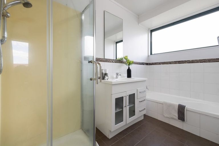 Photo of property in 16 Myrlene Place, Nawton, Hamilton, 3200