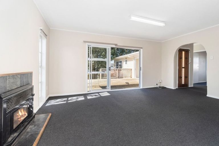 Photo of property in 154 Hepburn Road, Glendene, Auckland, 0602