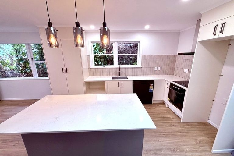 Photo of property in 9 Damian Grove, Waterloo, Lower Hutt, 5011