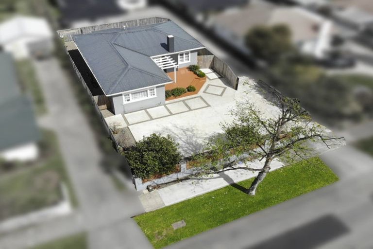 Photo of property in 36 Botanical Road, Takaro, Palmerston North, 4412