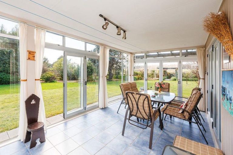 Photo of property in 879 Reid Line East, Bunnythorpe, Palmerston North, 4481