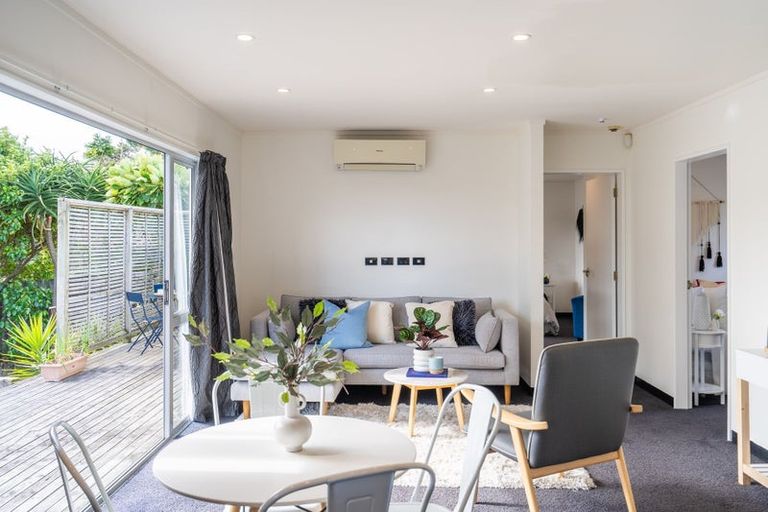 Photo of property in 52 Rutherford Drive, Waikanae Beach, Waikanae, 5036