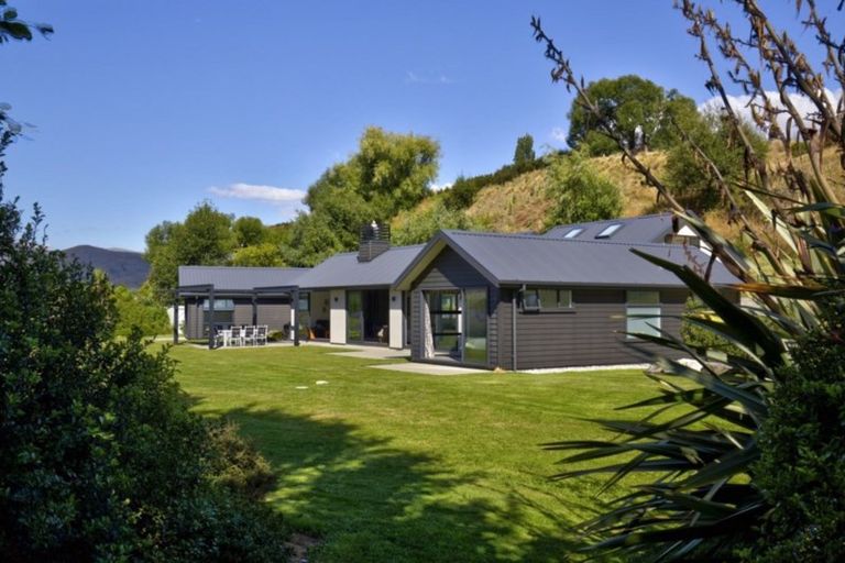 Photo of property in 232 Hansen Road, Lower Shotover, Queenstown, 9371