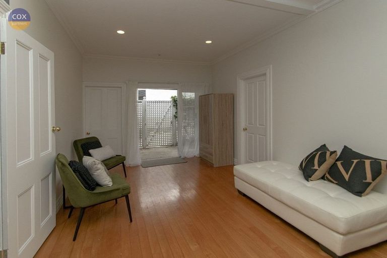 Photo of property in 21 Milton Road, Bluff Hill, Napier, 4110