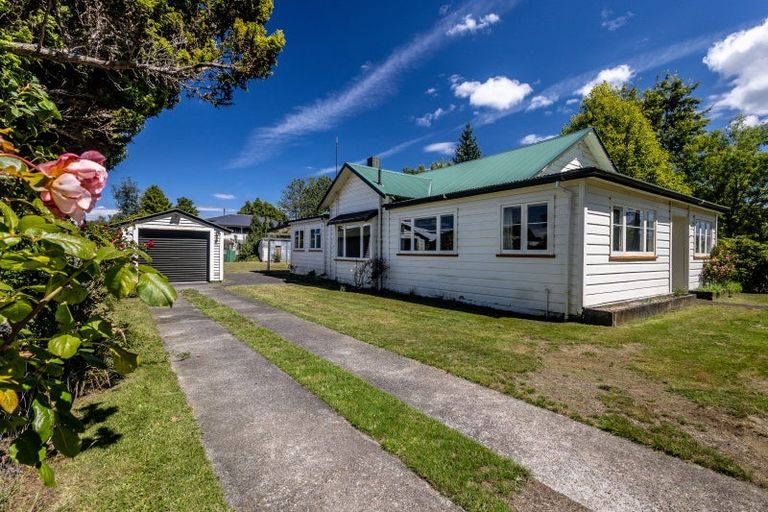 Photo of property in 44 Queen Street, Raetihi, 4632