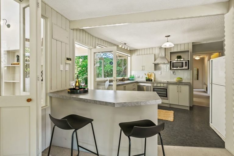 Photo of property in 4 Elizabeth Place, Ferndale, New Plymouth, 4310