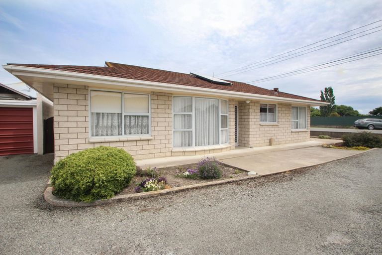 Photo of property in 27 Towey Street, Holmes Hill, Oamaru, 9401