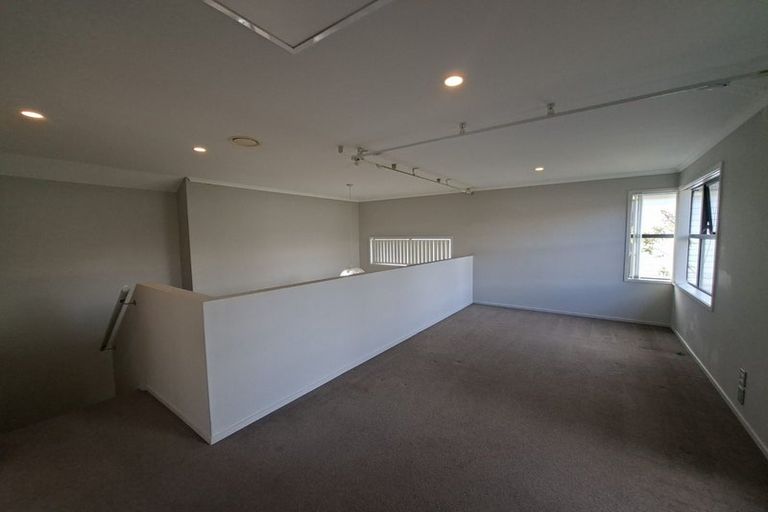 Photo of property in 5 Hirimate Place, Flat Bush, Auckland, 2019