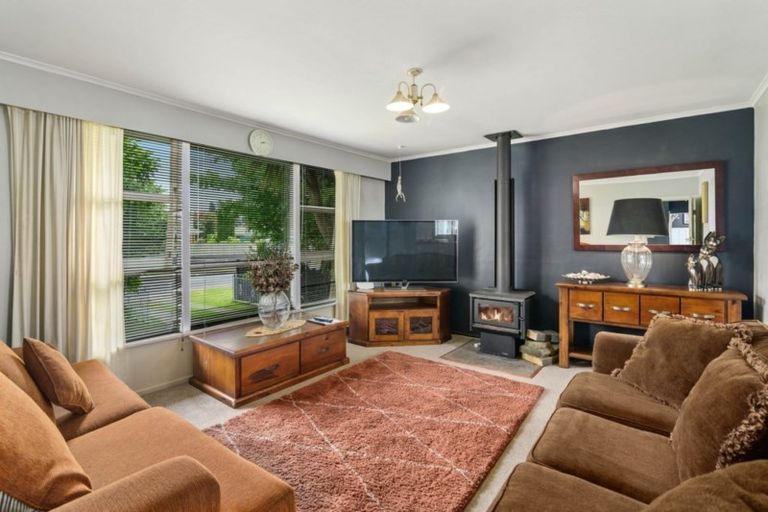 Photo of property in 25 Kahu Street, Utuhina, Rotorua, 3015