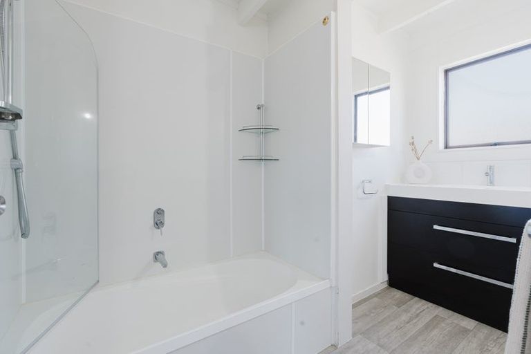 Photo of property in 8c Macdonald Road, Glenview, Hamilton, 3206