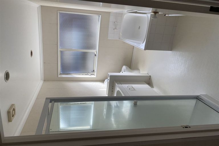 Photo of property in 2/36 West Fairway, Golflands, Auckland, 2013