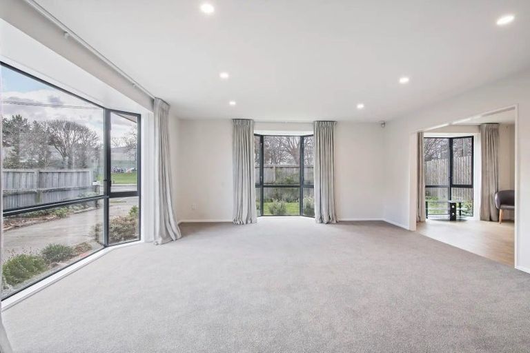Photo of property in 162 Travis Road, New Brighton, Christchurch, 8083