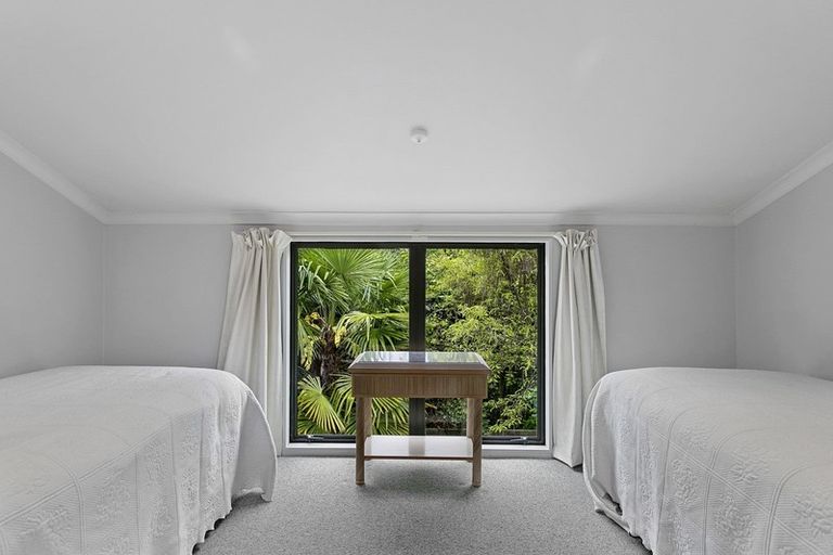 Photo of property in 201 Gillespie Place, Acacia Bay, Taupo, 3385