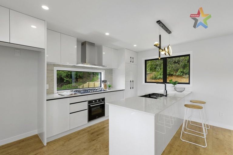 Photo of property in 3 Te Ara O Tahumate, Stokes Valley, 5019