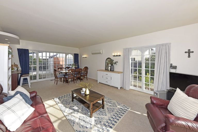 Photo of property in 45 Parkstone Avenue, Ilam, Christchurch, 8041