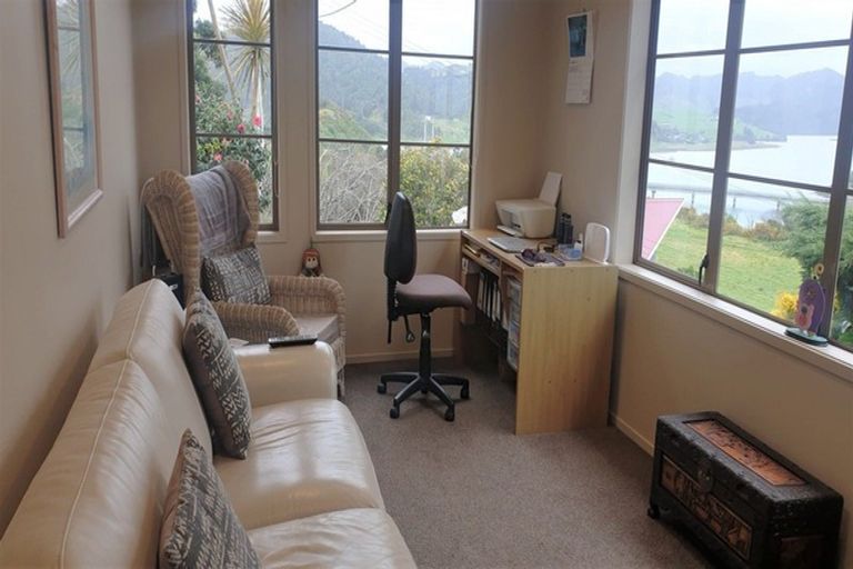 Photo of property in 69 North Street, Mokau, 4376