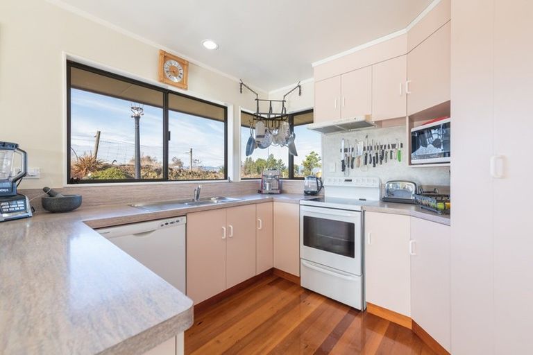 Photo of property in 11 Mapua Drive, Mapua, Upper Moutere, 7173