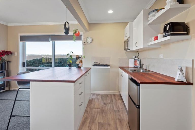 Photo of property in 168a Kawaha Point Road, Kawaha Point, Rotorua, 3010