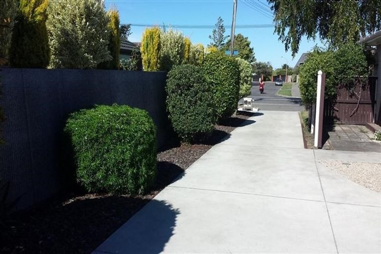 Photo of property in 2/27 Gardiners Road, Bishopdale, Christchurch, 8051