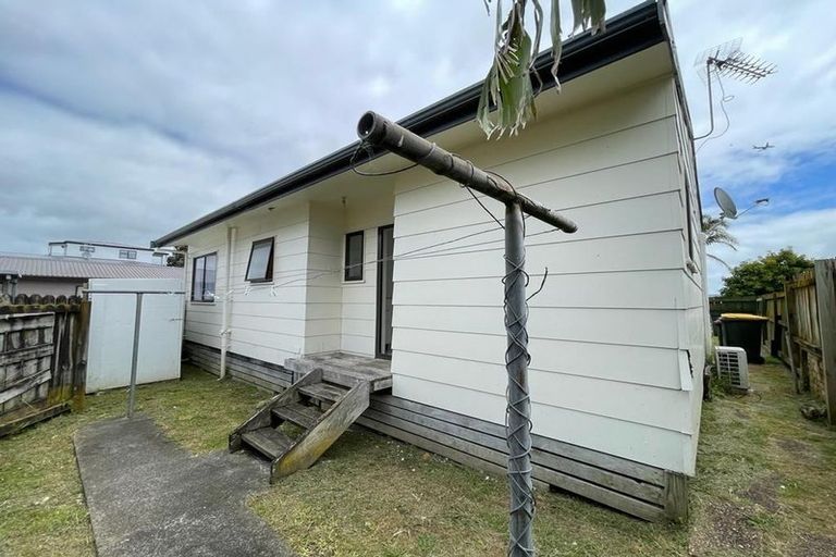 Photo of property in 1/34 Great South Road, Manurewa, Auckland, 2102