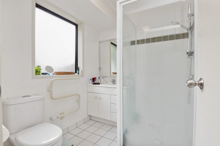 Photo of property in 1 Fencourt Place, Rototuna North, Hamilton, 3210