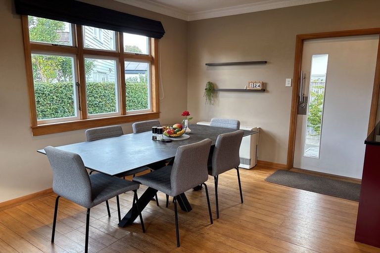 Photo of property in 32 Hardie Street, Hokowhitu, Palmerston North, 4410