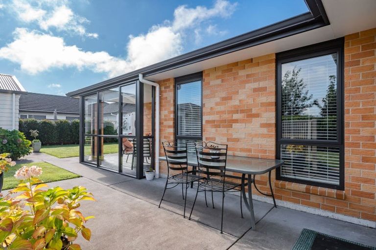 Photo of property in 13 Feist Street, Carterton, 5713