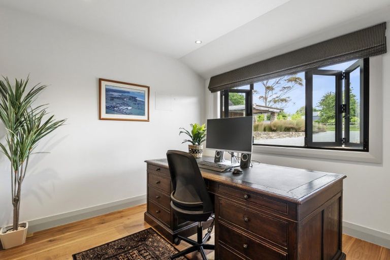 Photo of property in 255 Clifton Road, Whitford, Howick, 2571